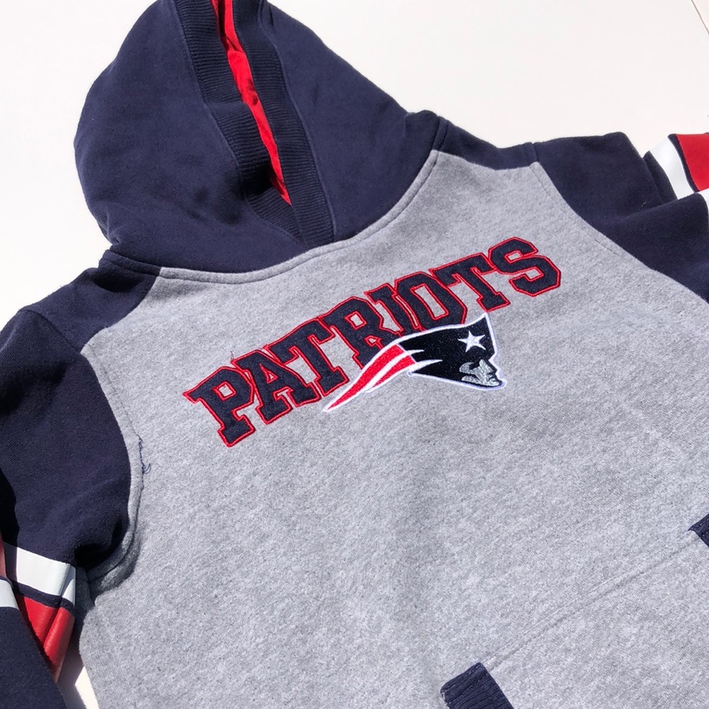 NFL Team Apparel Boys Patriots Hoodie w/ Kanga pocket